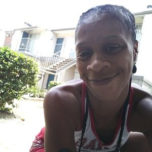 Meet your Posher, Tonya