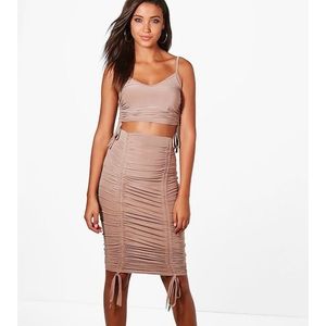 BNWT boohoo set champagne color size 12