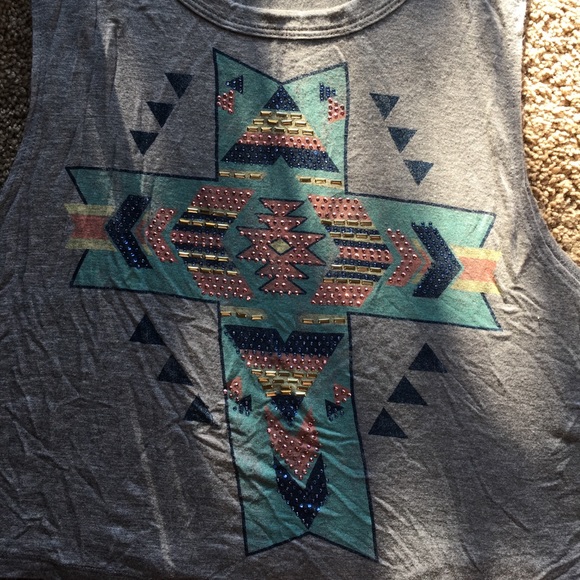 Tribal multi-colored loose tank top. - Picture 2 of 4