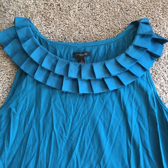 Teal tank top - Picture 2 of 3