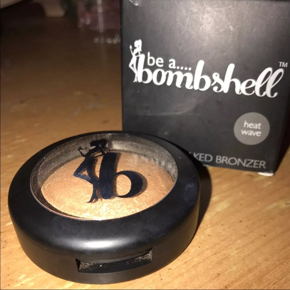 Be a bombshell baked bronzer in heat wave