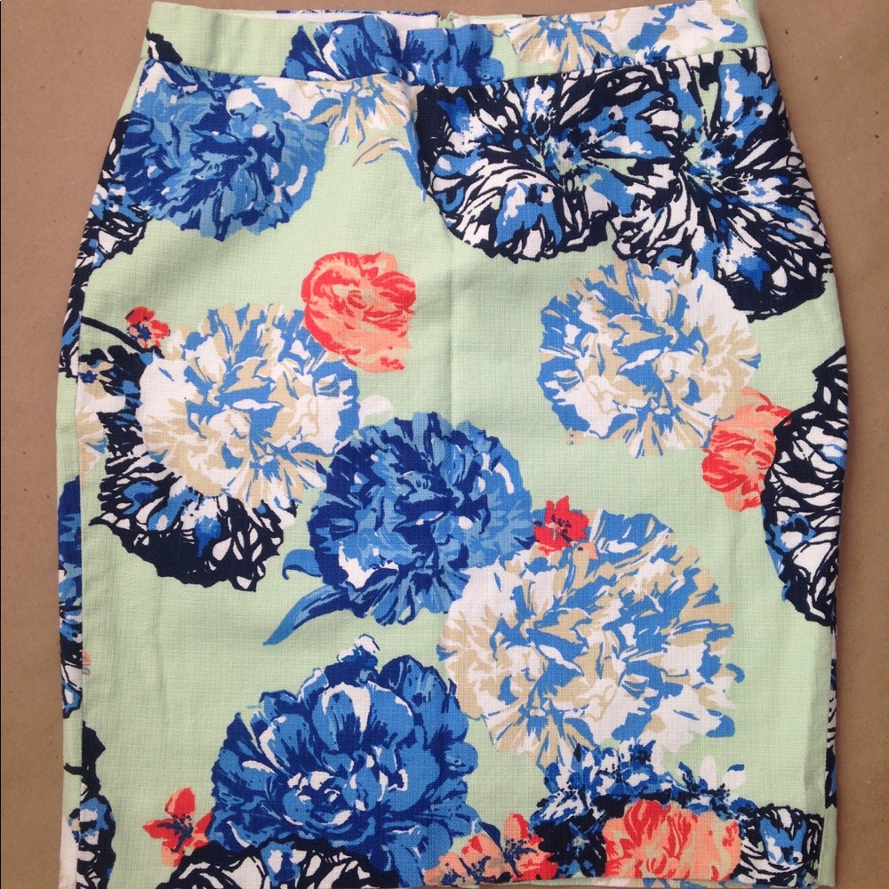Floral pencil skirt