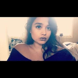 Meet your Posher, Kayla