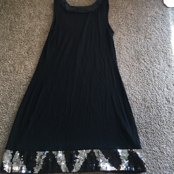 Black sprinkled dress - Picture 4 of 4