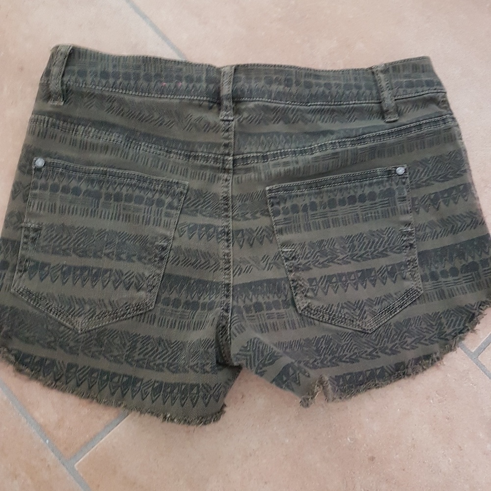 Aztec print short