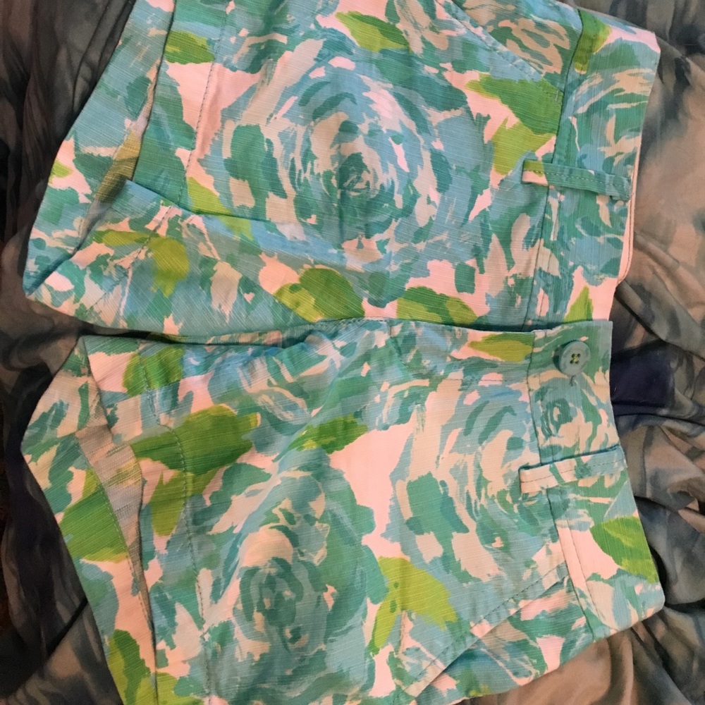 Lilly Pulitzer First Impressions shorts