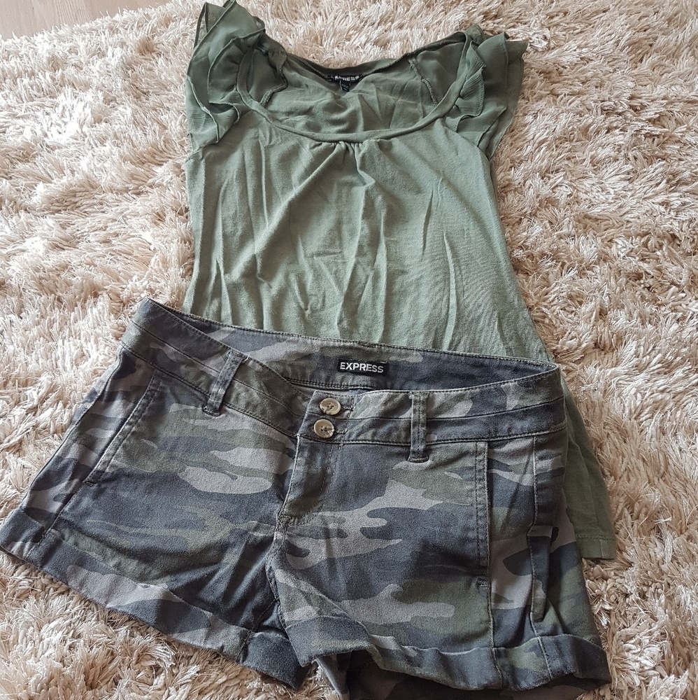 Express bundle. Shorts and Tank top