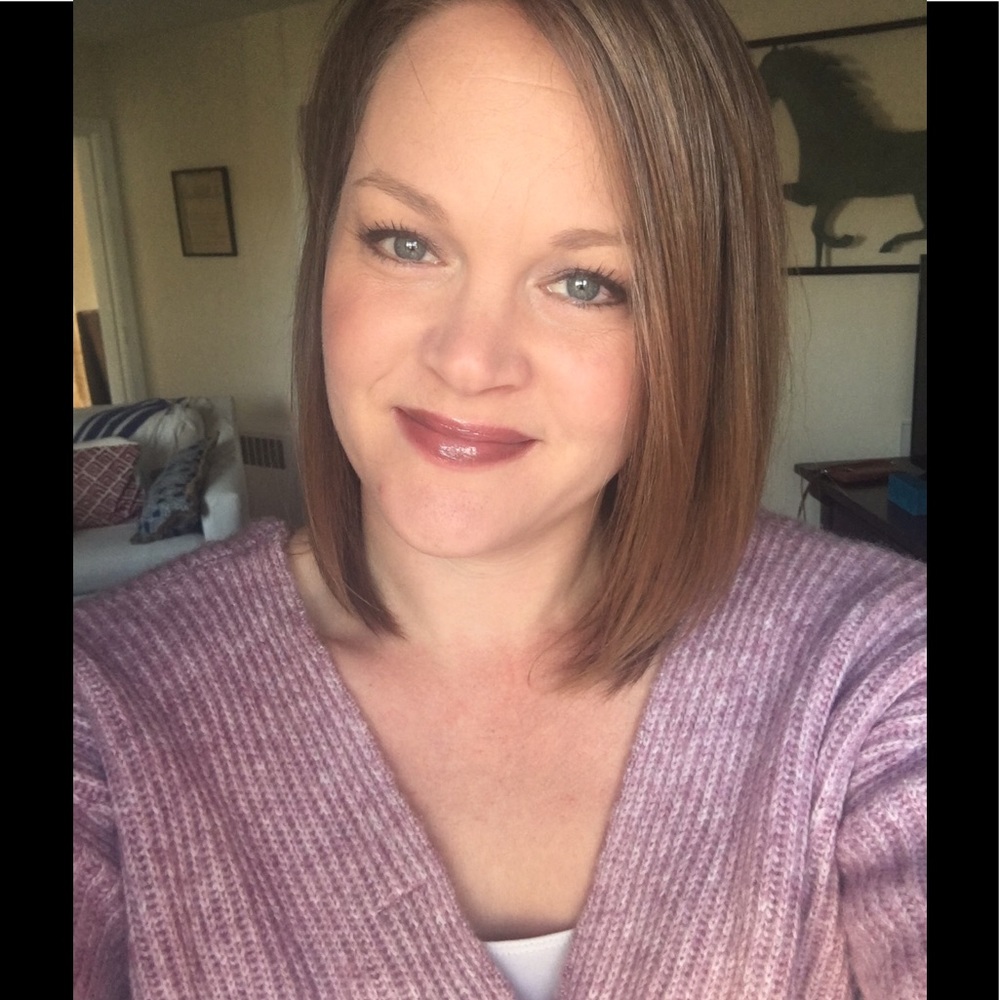 Meet your Posher, Amanda