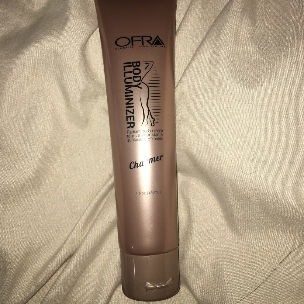 Ofra cosmetics body illumunizer