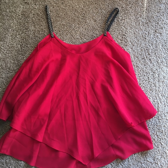 Red tank top - Picture 3 of 3