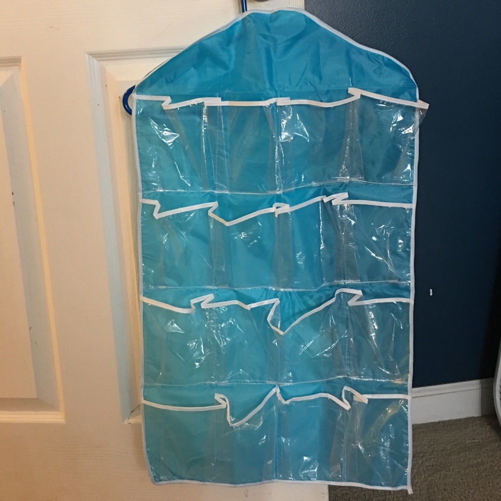 Shoe/ jewelry organizer🔴