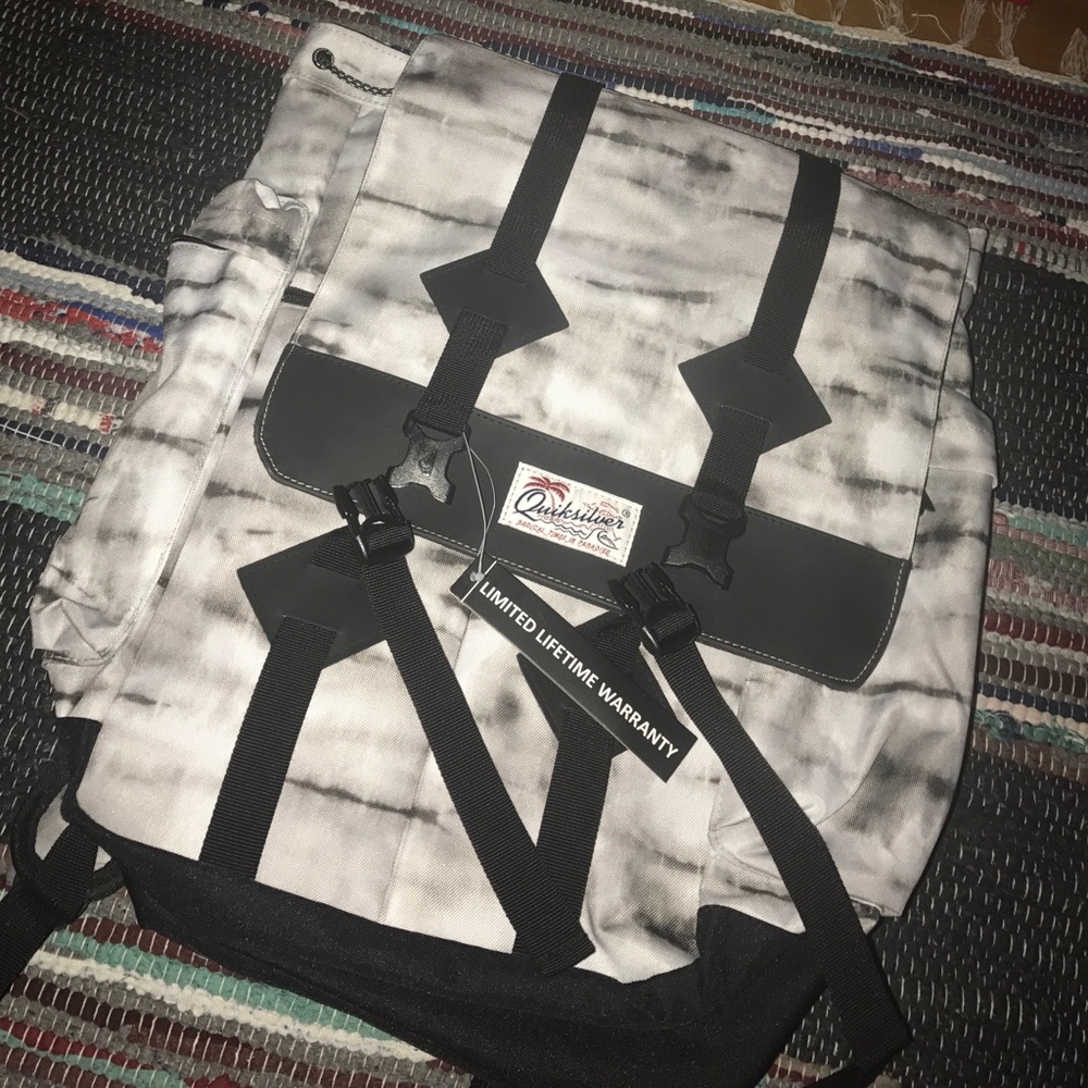 black and white tye dye Quicksilver back pack