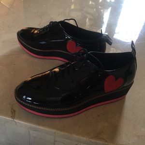 Love moschino patent shoes size 8