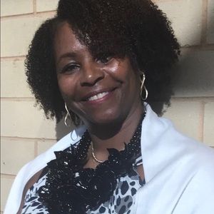 Meet your Posher, Renee