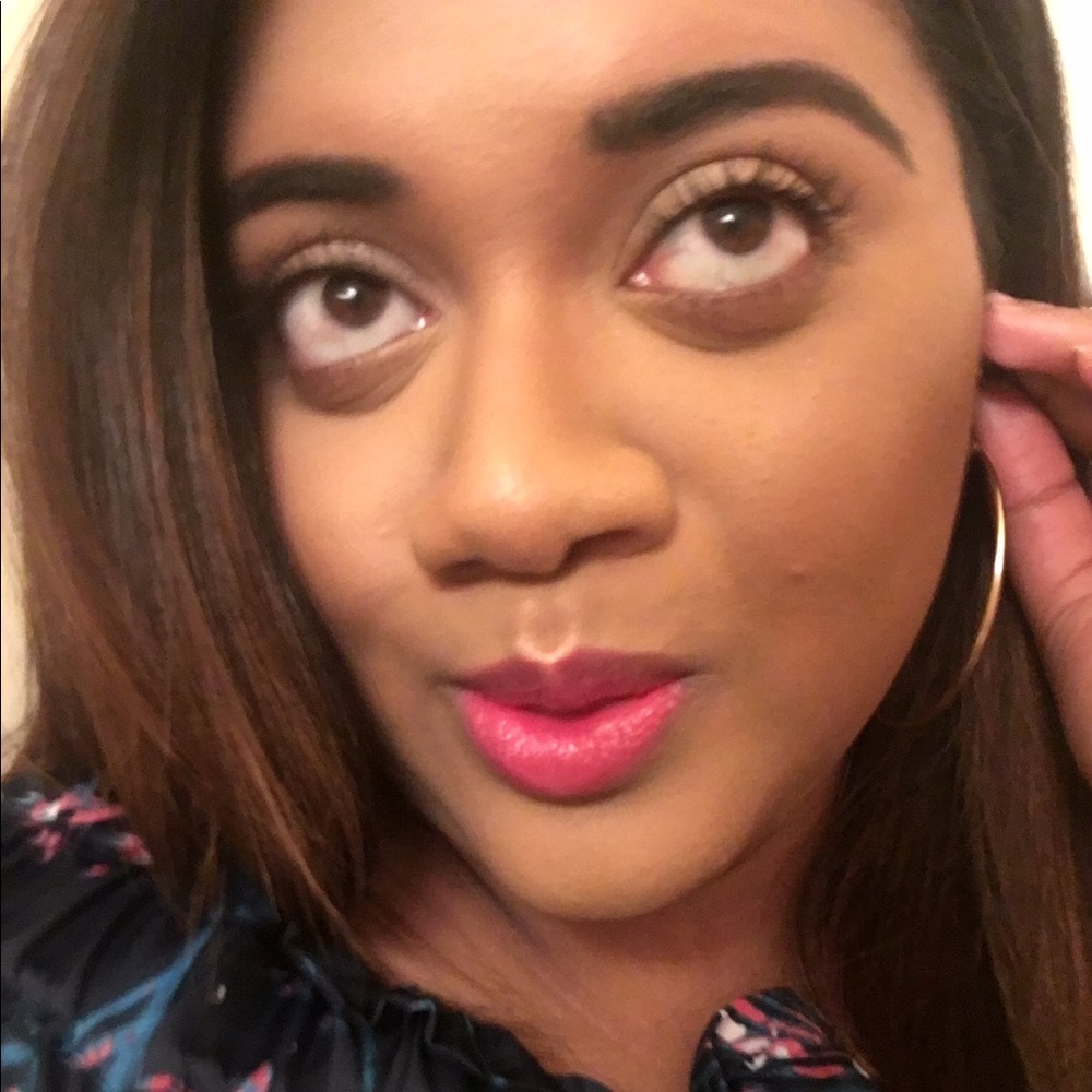 Meet your Posher, Jennivieve