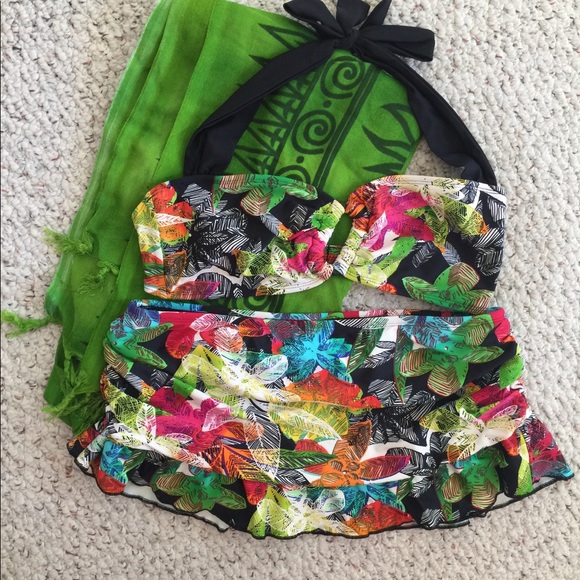 Other - Skye Two Piece Floral Swimsuit