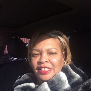 Meet your Posher, Sheila