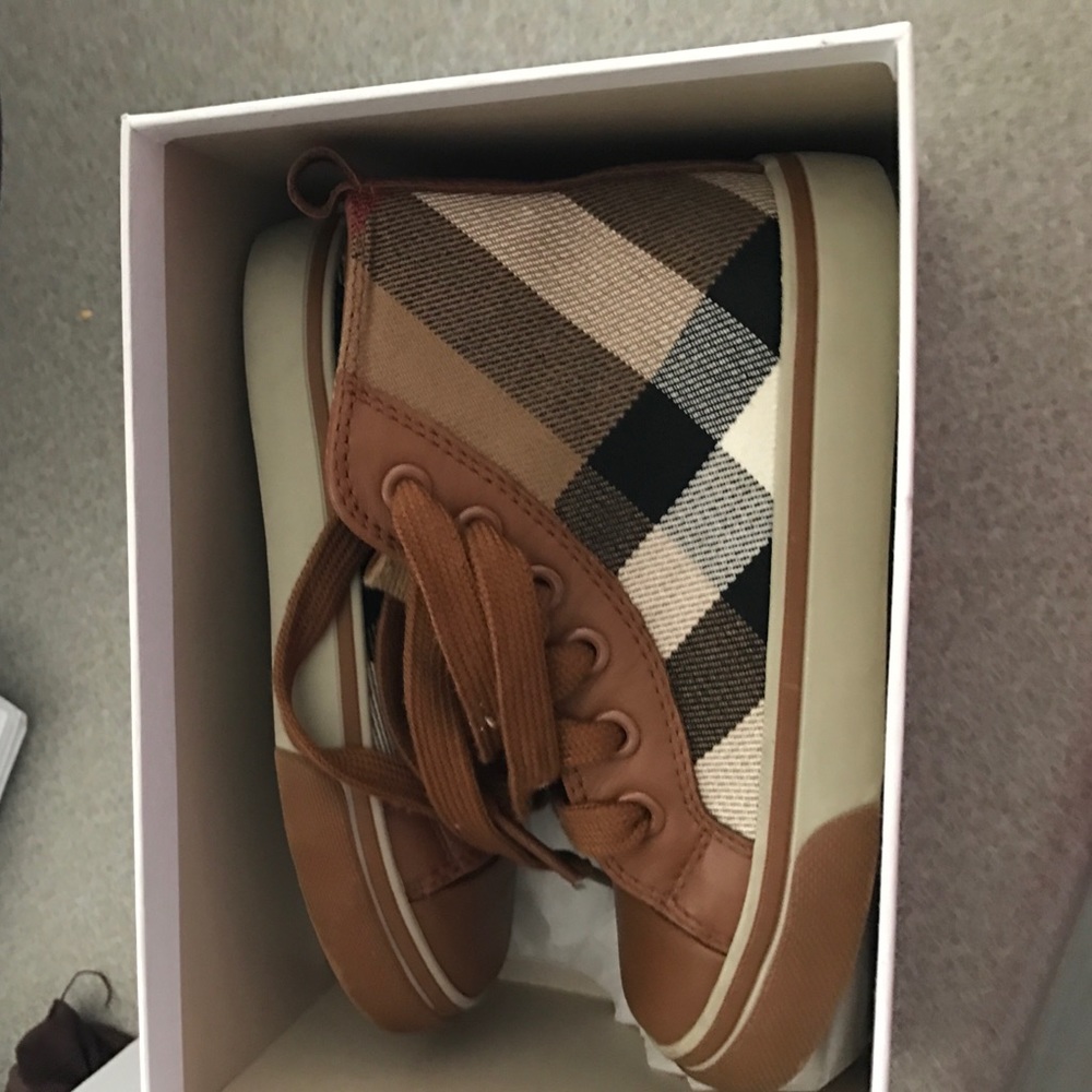 Burberry Sneakers