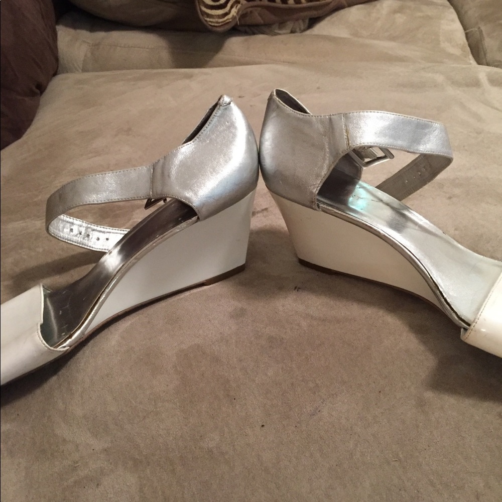 Sandals - Picture 3 of 3