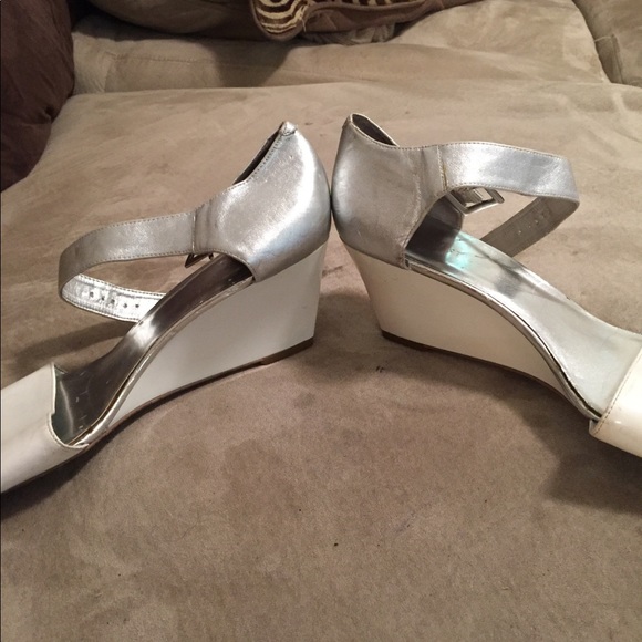 Sandals - Picture 3 of 3