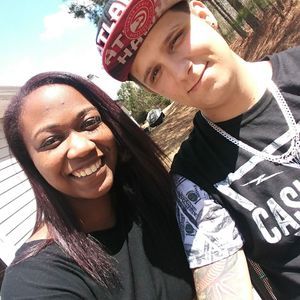 Meet your Posher, Candace