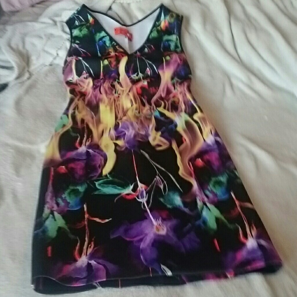 GIRL ON FIRE DRESS. Size M
