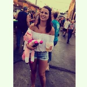 Meet your Posher, Ashley