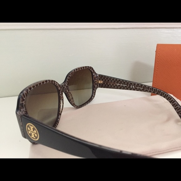 Authentic Tory Burch Sunglasses Polarized