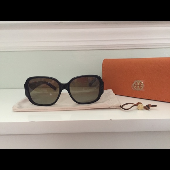 Authentic Tory Burch Sunglasses Polarized main image 5