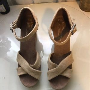 TOMS Canvas Wedge Cream Size 7.5 US