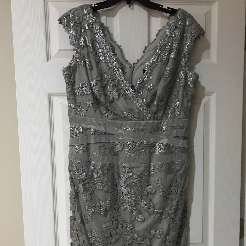 Tadashi Sequin Lace Dress, size 12