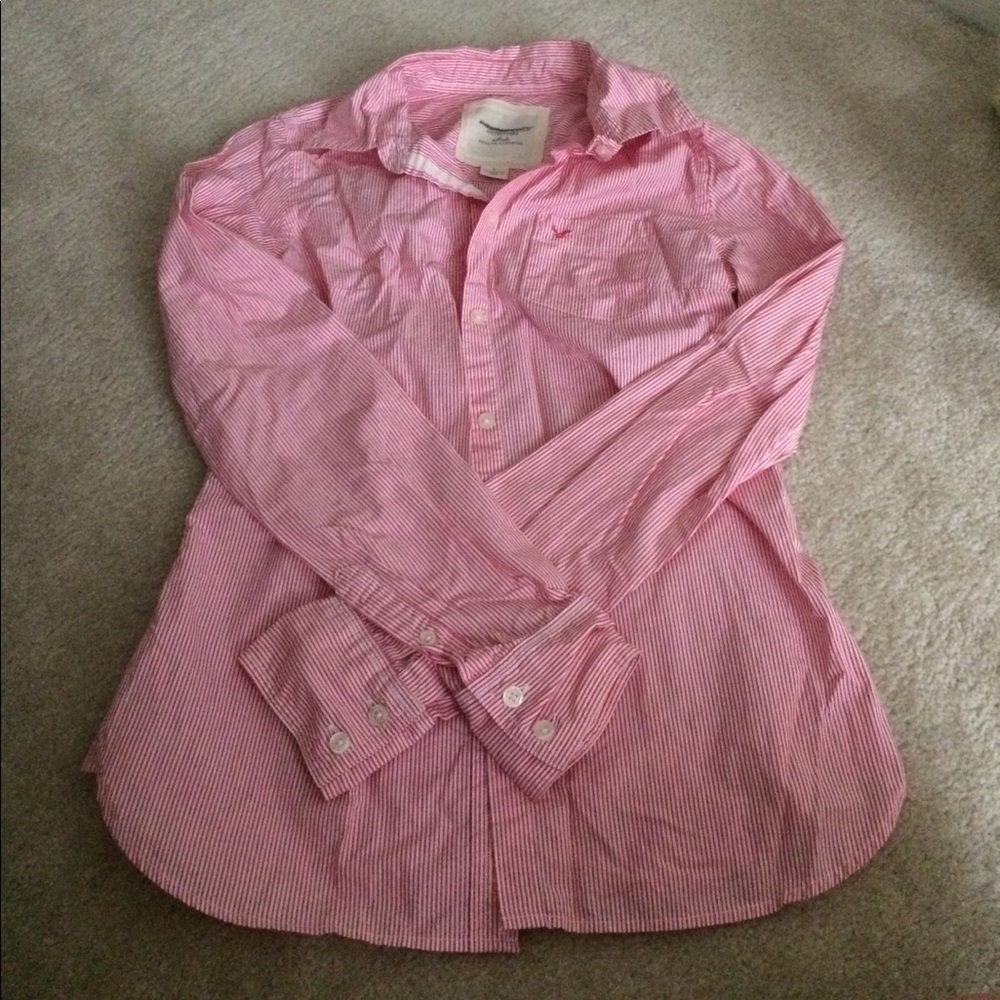 American Eagle Button Up