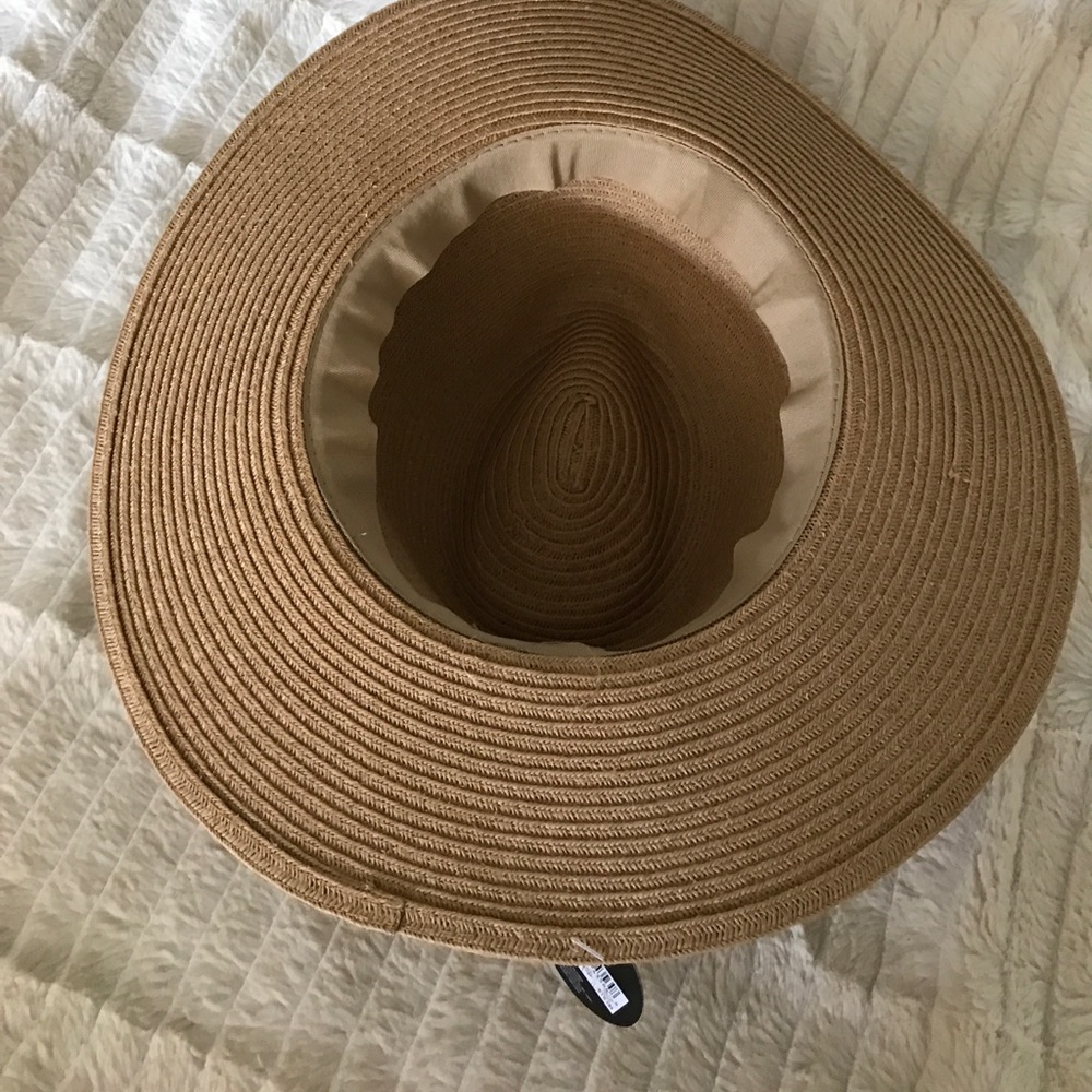 Hat - Picture 3 of 8