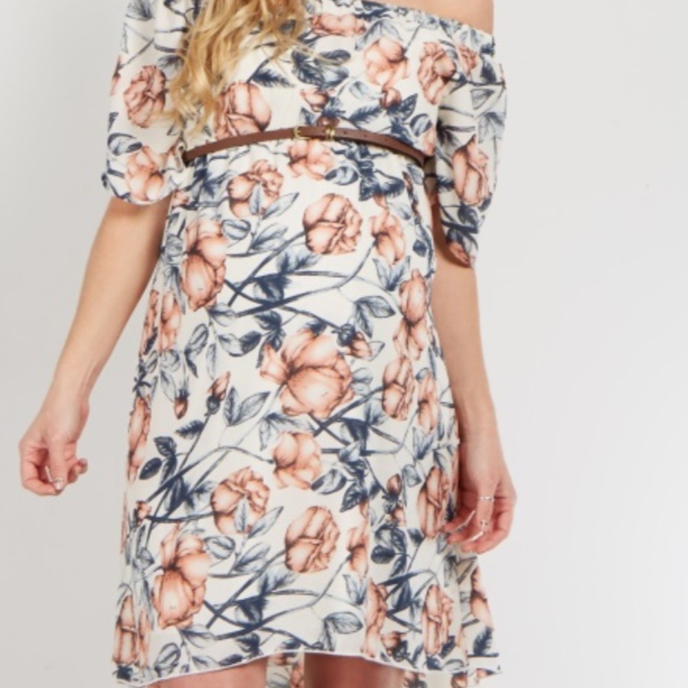 Beautiful Maternity dress!! Never worn!!