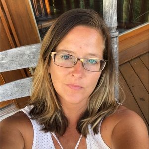 Meet your Posher, Dana