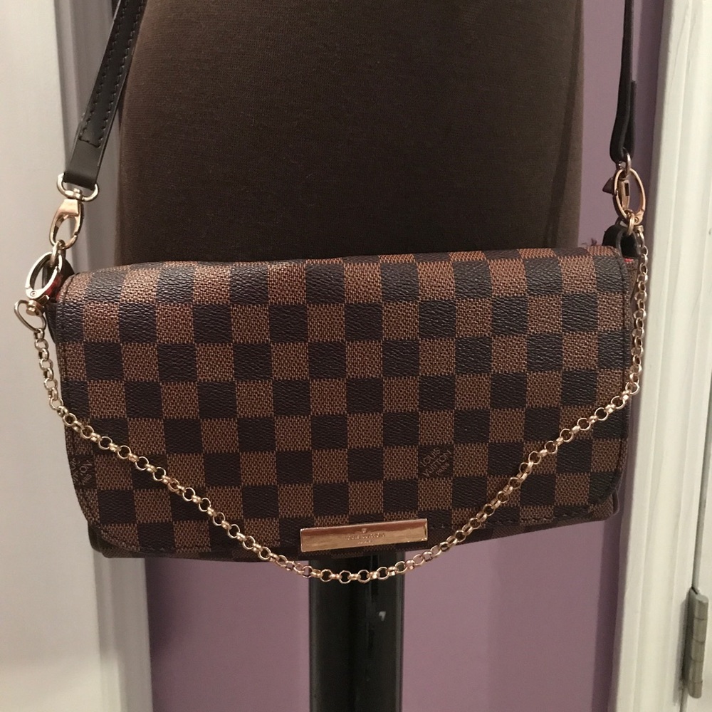 Crossbody purse