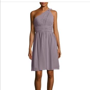 Donna Morgan Rhea Dress in Grey Ridge.