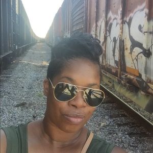 Meet your Posher, Kimara