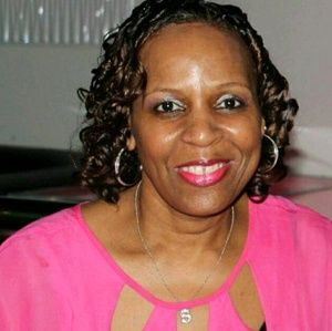 Meet your Posher, Selina