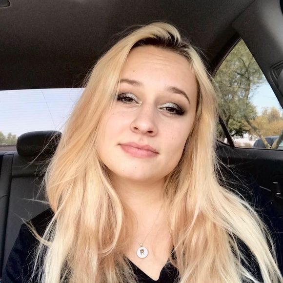 Meet your Posher, Rayel - Picture 1 of 1