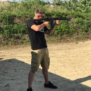 Meet your Posher, Adam