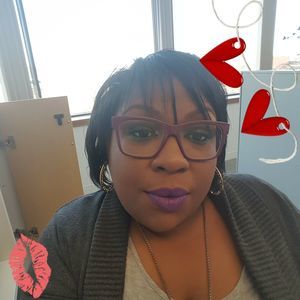 Meet your Posher, Janinia