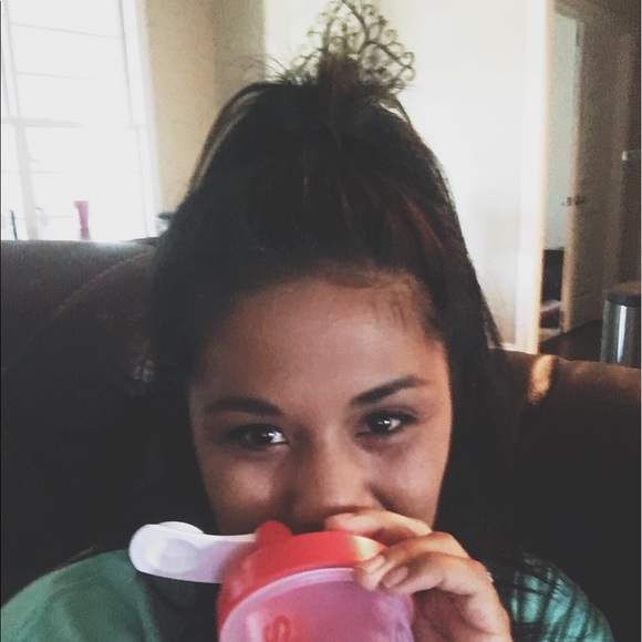 Meet your Posher, Veronica - Picture 1 of 1