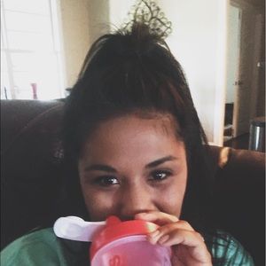 Meet your Posher, Veronica