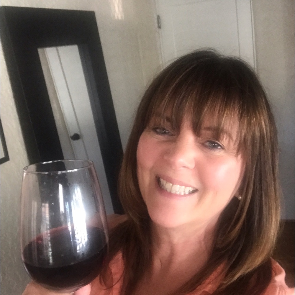 Meet your Posher, Denise