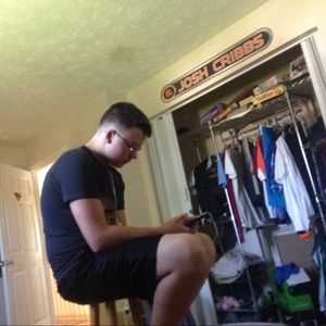 Meet your Posher, Zach