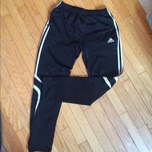 Adidas Women's soccer pant size M