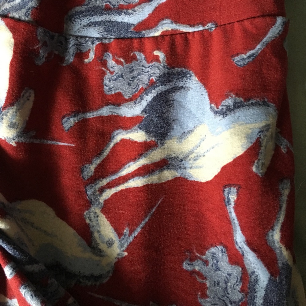 Maroon lularoe unicorn leggings