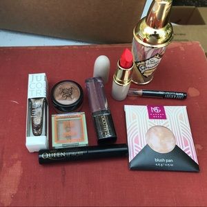 Makeup bundle!