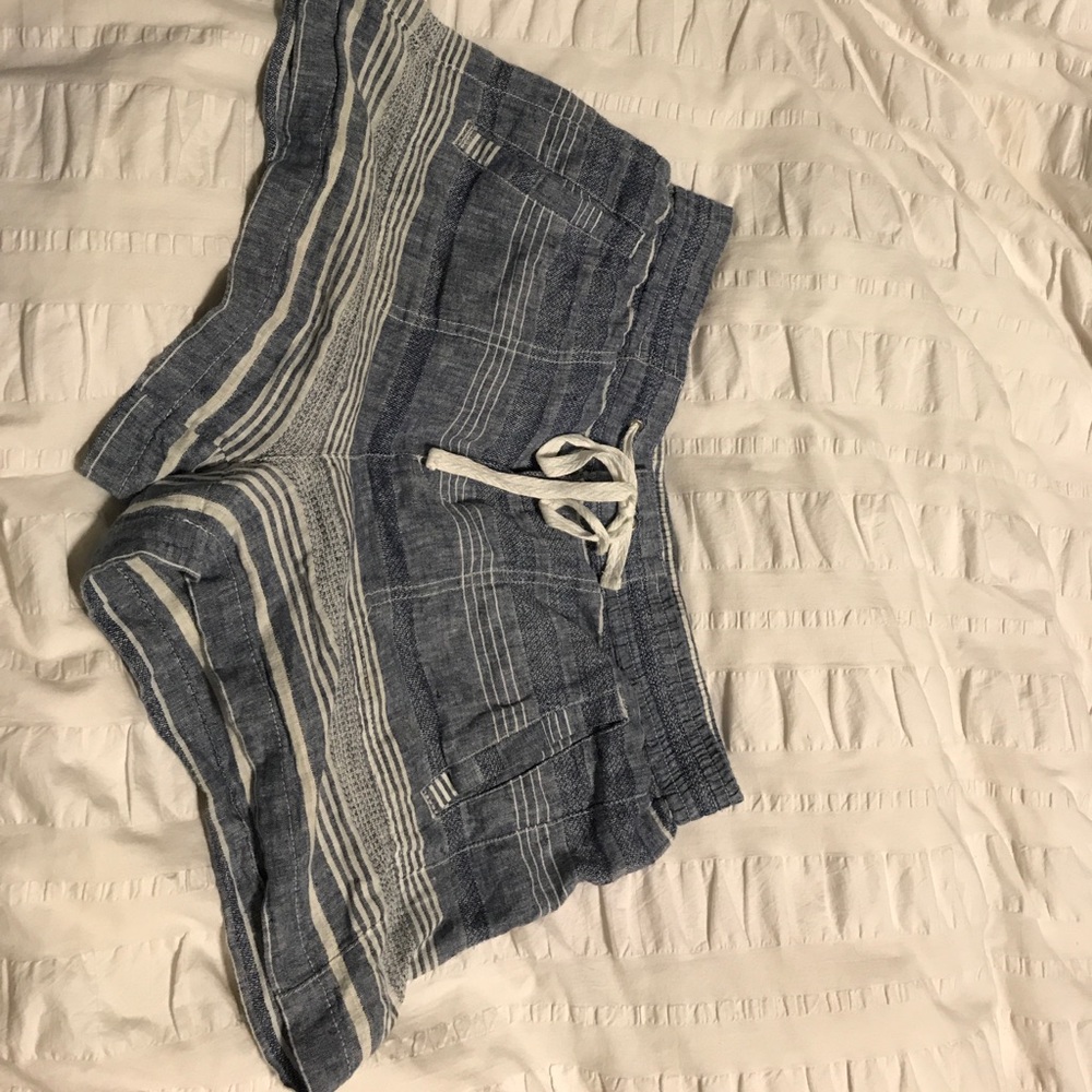 Lou & grey chambray and white striped shorts